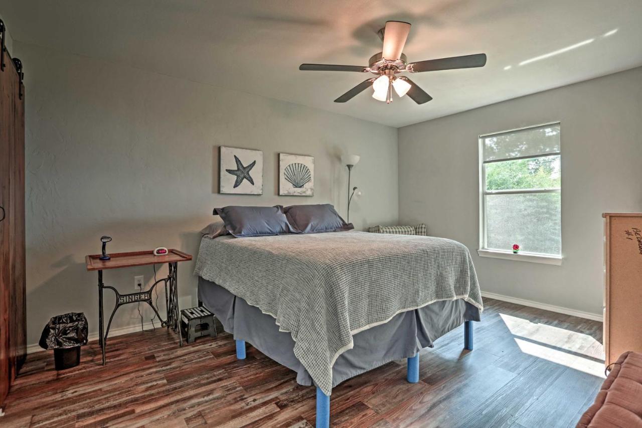 Villa Relaxing Texas Getaway, 1 Mile To Boat Ramp! à Jefferson Extérieur photo